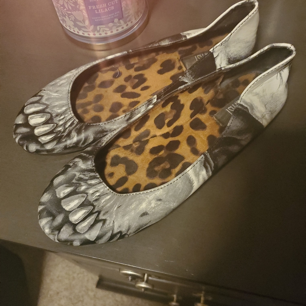 Ironfist flats size 7